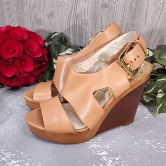 Michael Kor Nude Wedge Sandal.Strappy Leather - Picture 3 of 9